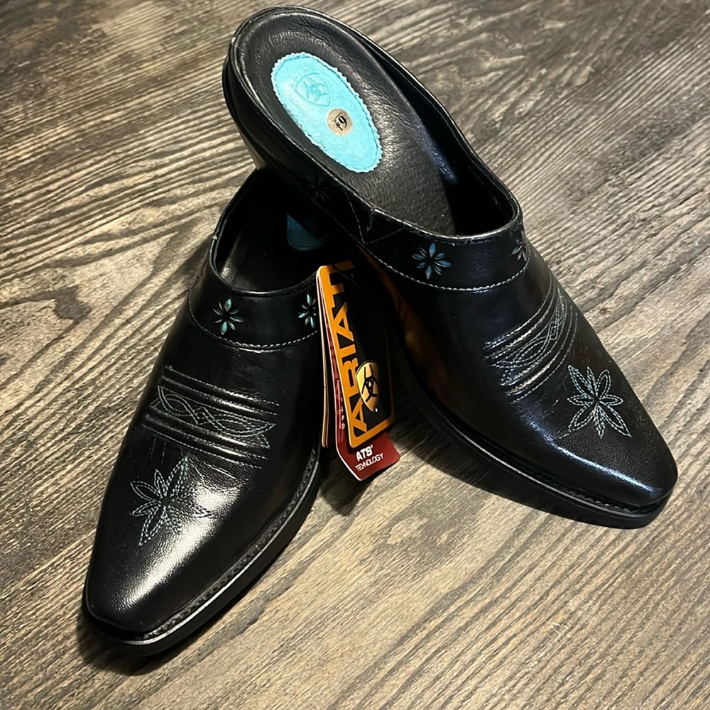 Ariat low leather mule 🖤